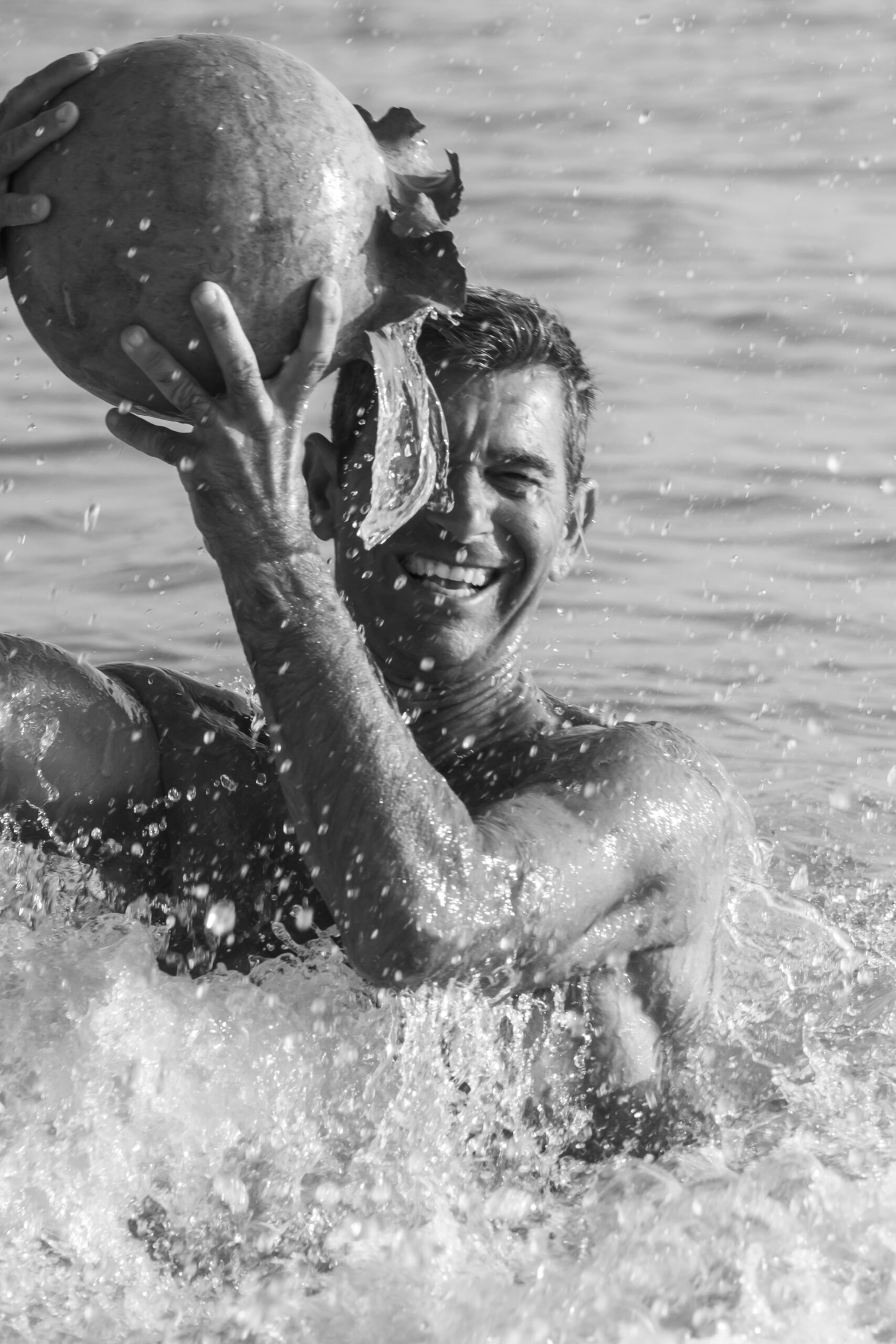 VASES SCULPTURE COLLECTION CALYTHÉRIS TAILLE M – Image 2